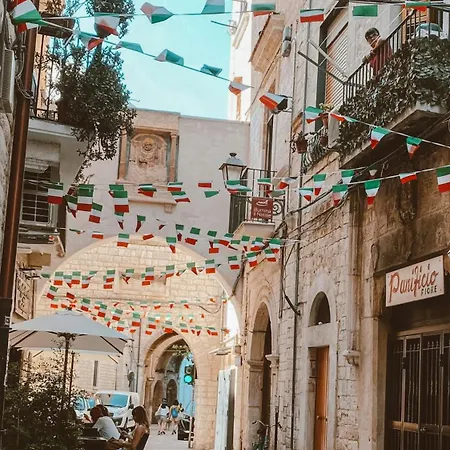 Mary's House 125 * Bari